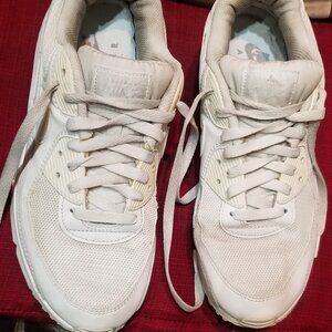 Nike Air Max white Size 9 Mens